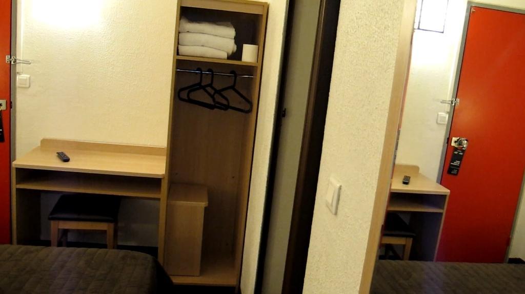 Hotel Class'Eco Courcouronnes Dış mekan fotoğraf