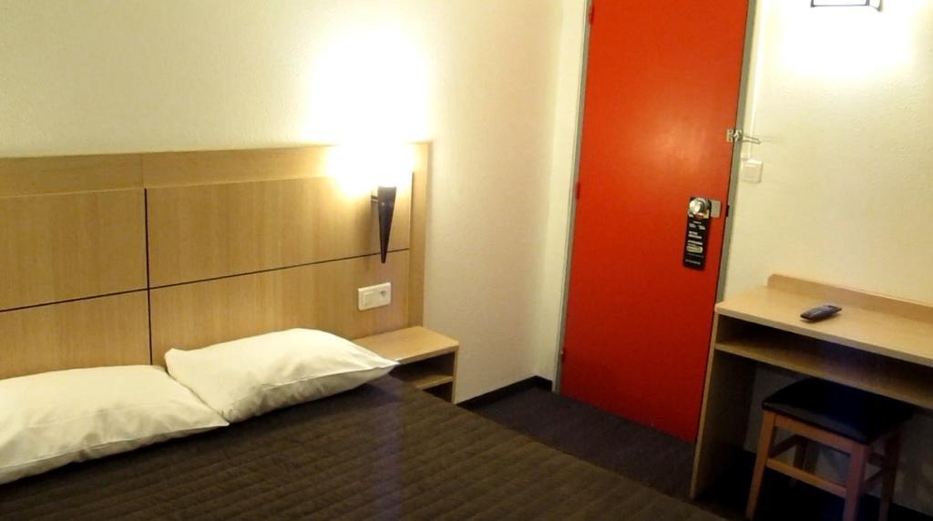 Hotel Class'Eco Courcouronnes Dış mekan fotoğraf