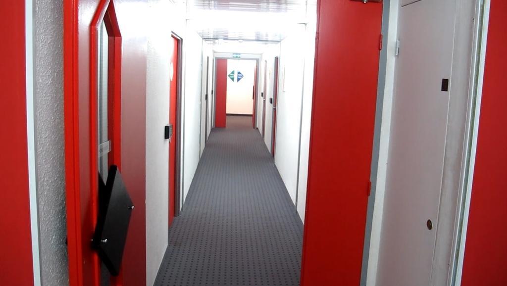 Hotel Class'Eco Courcouronnes Dış mekan fotoğraf