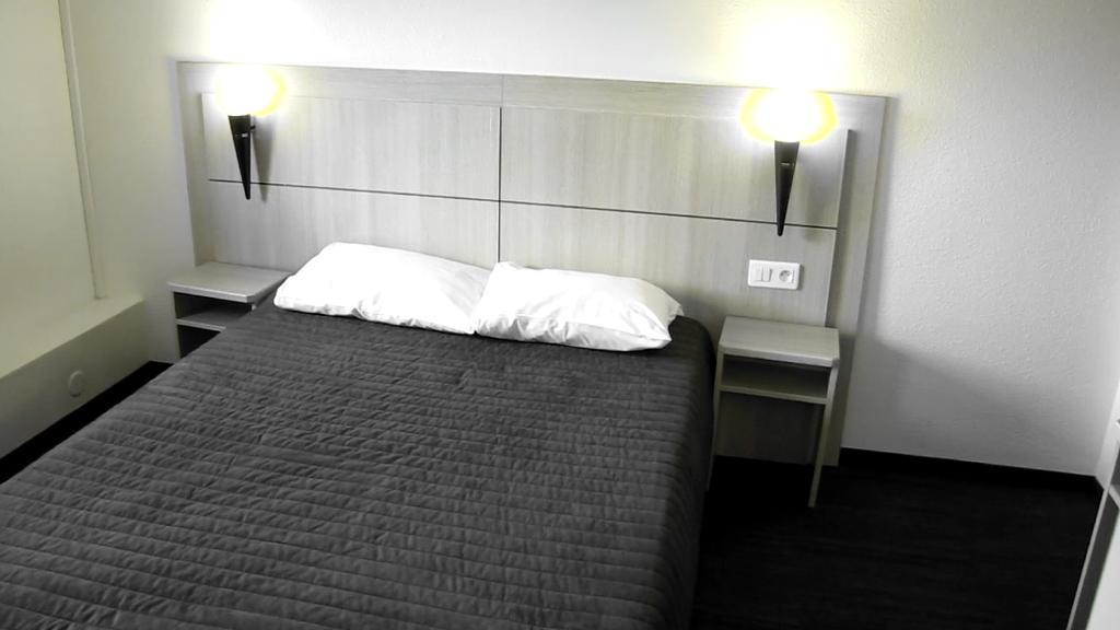 Hotel Class'Eco Courcouronnes Dış mekan fotoğraf